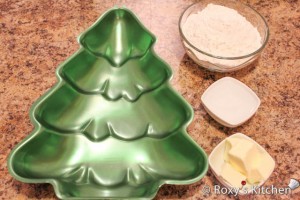Christmas Tree Tart with Spinach-1