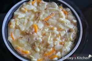 Tortilla de Patatas - Stir the potato-onion mixture in the pan spreading evenly. Cook for about 3-4 minutes.