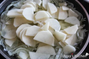Tortilla de Patatas - Add potatoes to the pan