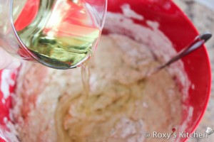 Easter Cake with Cheese (Pasca cu Branza) - Add the oil a little at a time