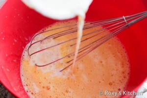 Whisk the eggs and sugar and add the hot whipping cream in a slow stream, stirring continuously.