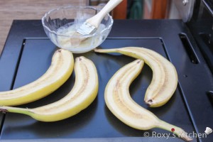 Grilled Banana Sauce with Ice Cream - Cut each banana in half lengthwise and brush the cut sides with the melted butter.