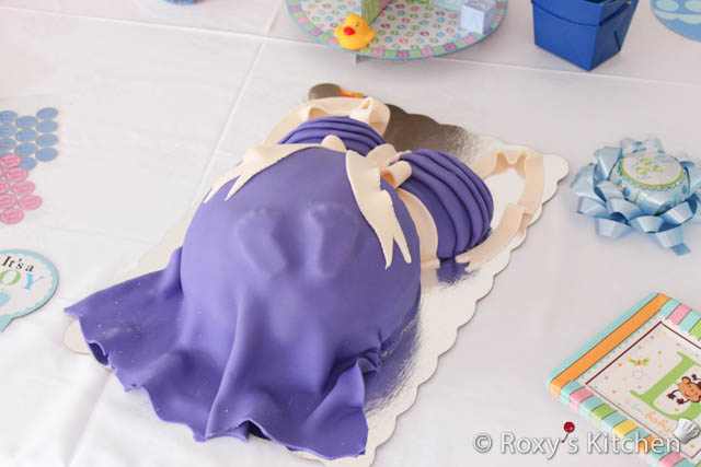 Pregnant Belly Cake