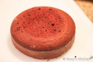 Cool red velvet cake