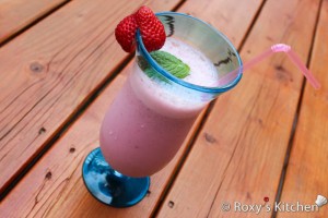 Strawberry Smoothie / Smoothie de Capsuni
