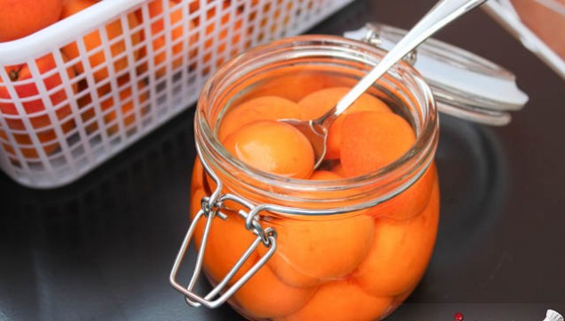 Apricot Compote / Compot de Caise