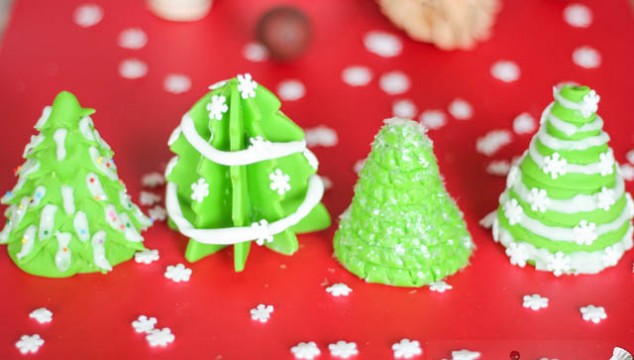 Christmas Tree Toppers for Cakes or Cupcakes