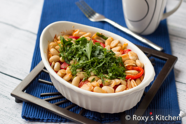 5-Ingredient Beans with Roasted Peppers and Onions | Roxy's Kitchen