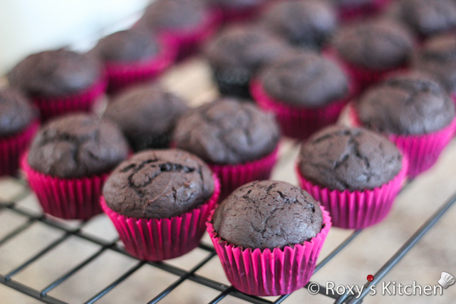 Rich Chocolate Cupcakes | Roxy's Kitchen