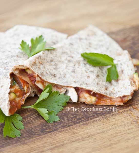 5-ingredient Clean Eating Pizzadilla |15 Surprisingly Easy and Healthy Back to Work Lunches