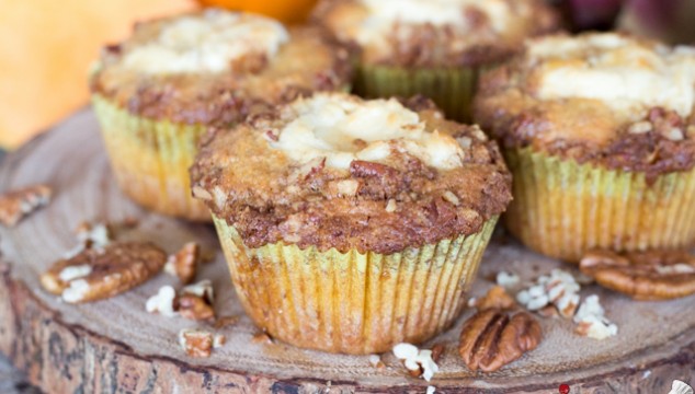 Pumpkin Muffins with Cream Cheese Filling and Cinnamon Pecan Topping