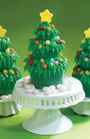 Trim The Tree Cupcakes