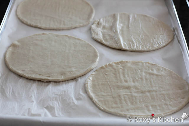 Use a 7’’ inch round pan or parchment paper to mark 7’’ circles on the rolled puff pastry sheet. Cut the circles with a sharp knife. 