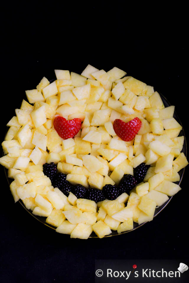 Pineapple Emoji with Heart Eyes - Kids Snack