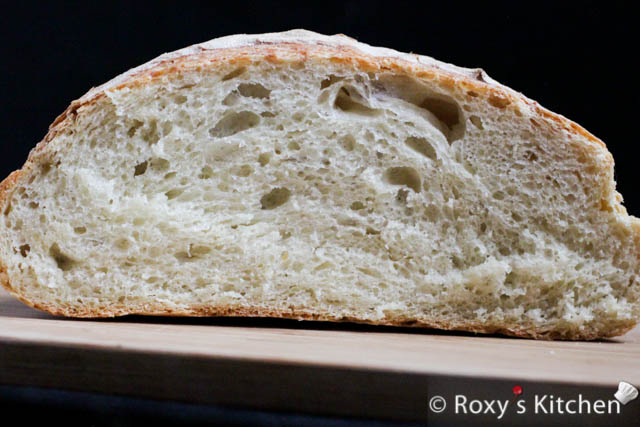 No-knead bread, sliced