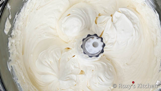 5-Minute Mascarpone & Whipped Cream Frosting