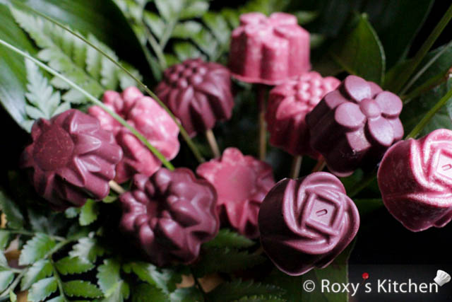 How to Easily Make Ferrero Rocher Chocolate Flowers Using a Silicone Mold