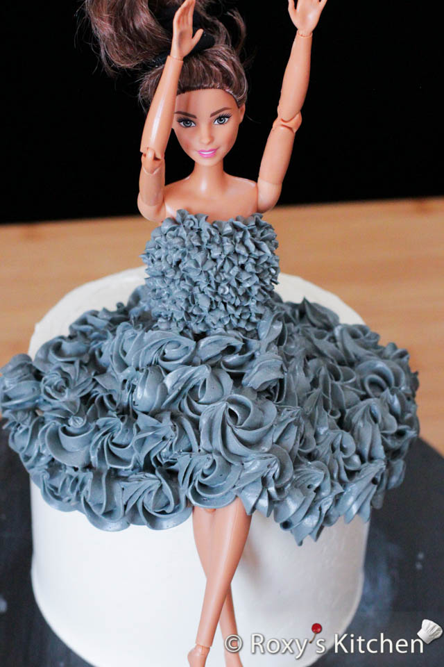 Elsa Doll cake – Crave by Leena