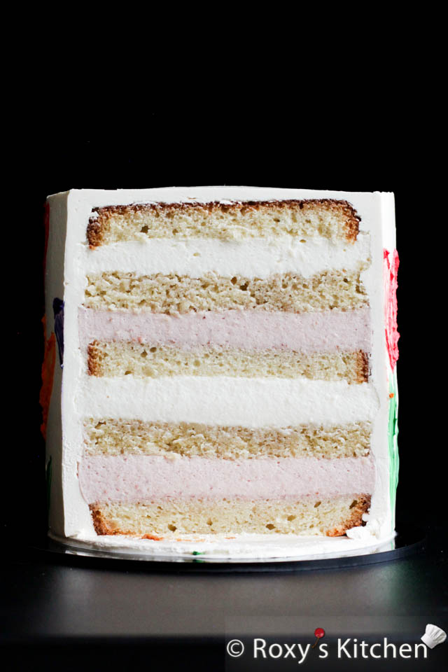 Moist Vanilla Cake Filled with Strawberry and Mascarpone Mousse