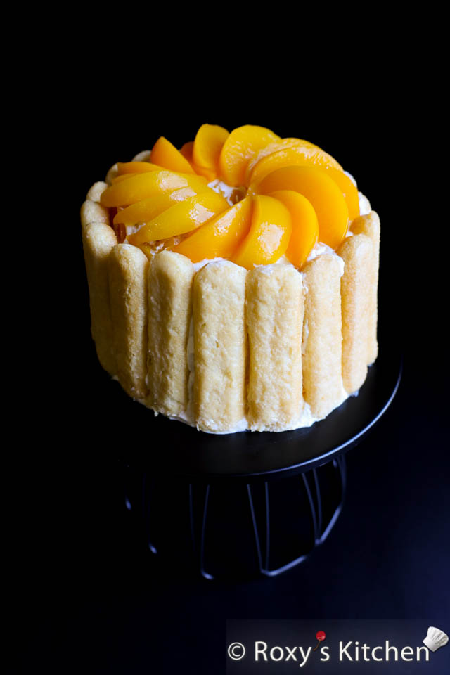 15-Minute Dream Cake with Peaches 