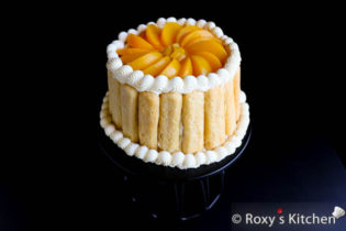 15-Minute Dream Cake with Peaches