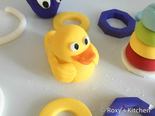 How to make a fondant/gum paste rubber duck 