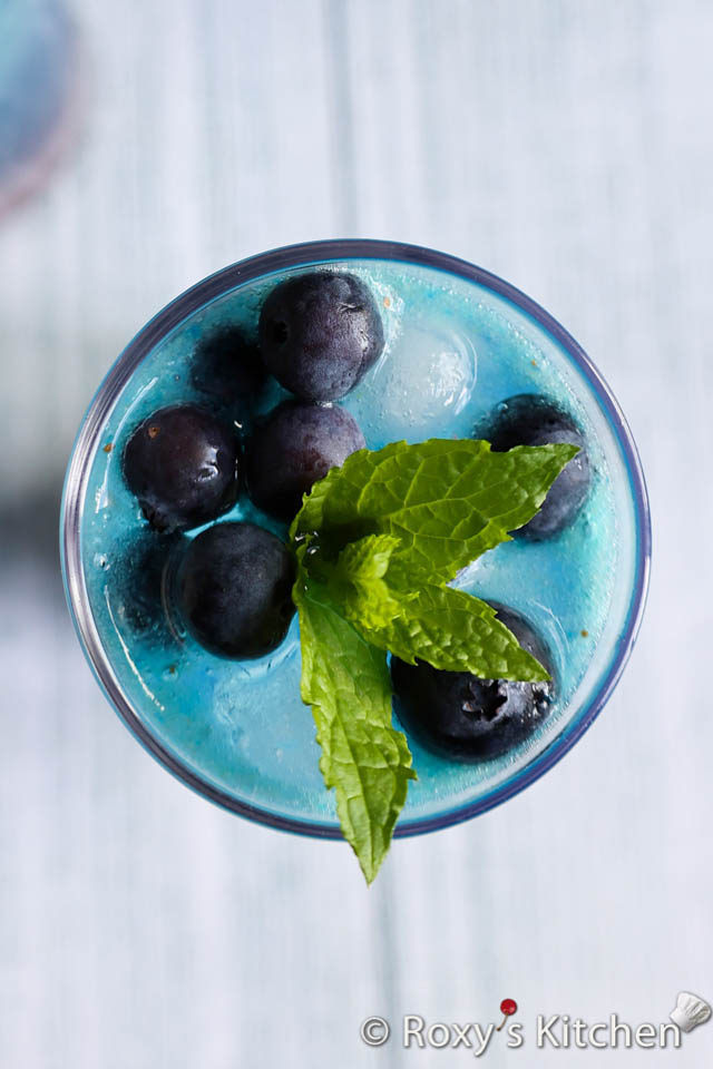 A refreshing & vibrant Blueberry Mojito! This delightful twist on the classic mojito combines the zesty flavours of lime & mint with the sweet burst of fresh blueberries. 