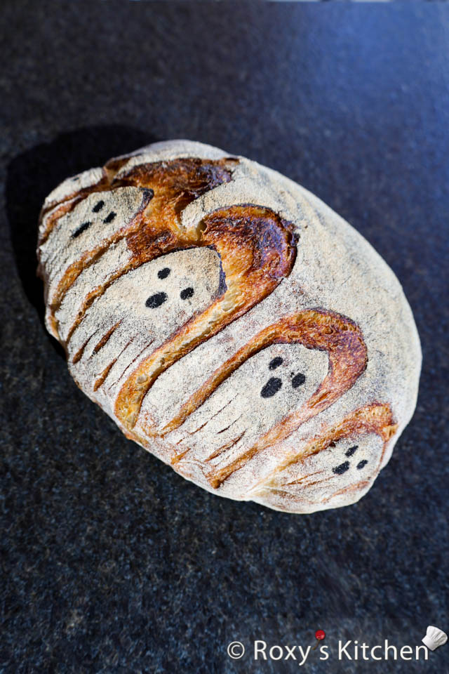 How to Score Ghosts on Bread - A simple step-by-step guide to score ghosts on your bread to give your loaf a spooky, Halloween-inspired look!